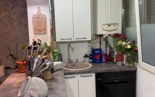 Apartament 2 camere zona Dambovita etaj 2 cu centrala - Poză 4