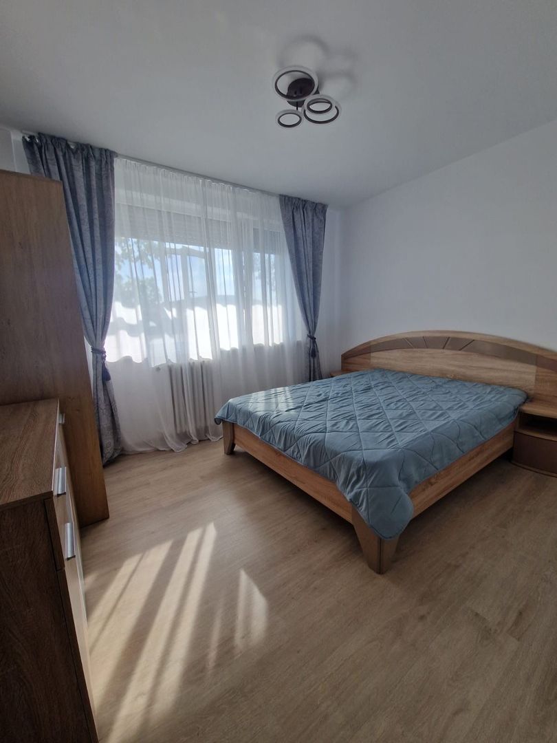 APARTAMENT 3 CAMERE 1 MAI | METROU - Poză 4