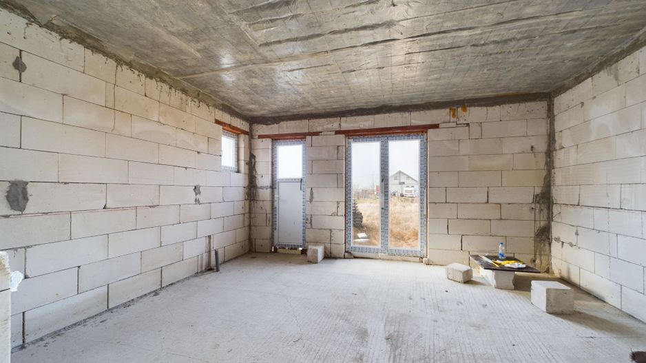 Casă în Izvin – 90 mp utili, curte 500 mp, la roșu - Poză 8