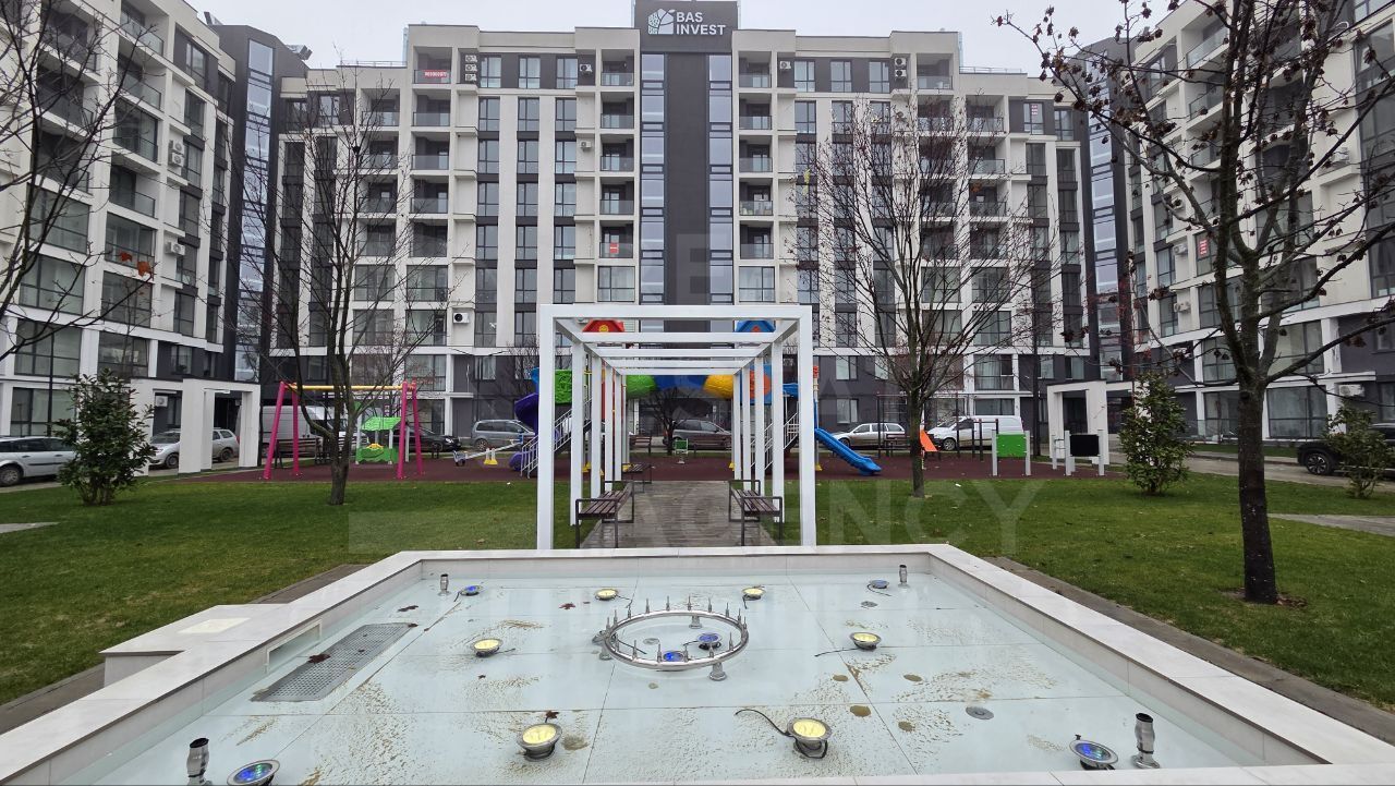 Apartament cu 2 camere+living, str. Regina Elizabeta, Durlești - Poză 1