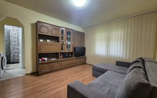 Zona Grivitei, apartament liber la vanzare - Poză 1