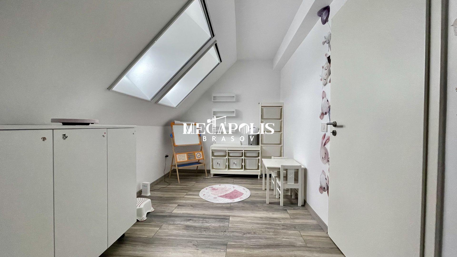 Prnthouse 3 camere | Scară interioară  | 2 balcoane - Poză 22