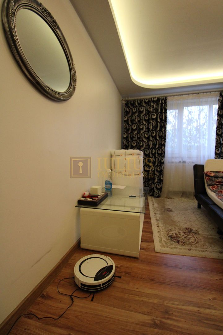 Zona Lipovei, 3 camere, centrala proprie. - Poză 2