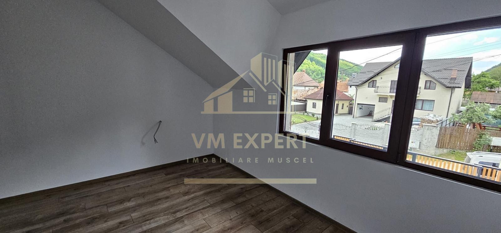 CASĂ 4 CAMERE TEREN 177MP RUCĂR ARGEȘ - Poză 23