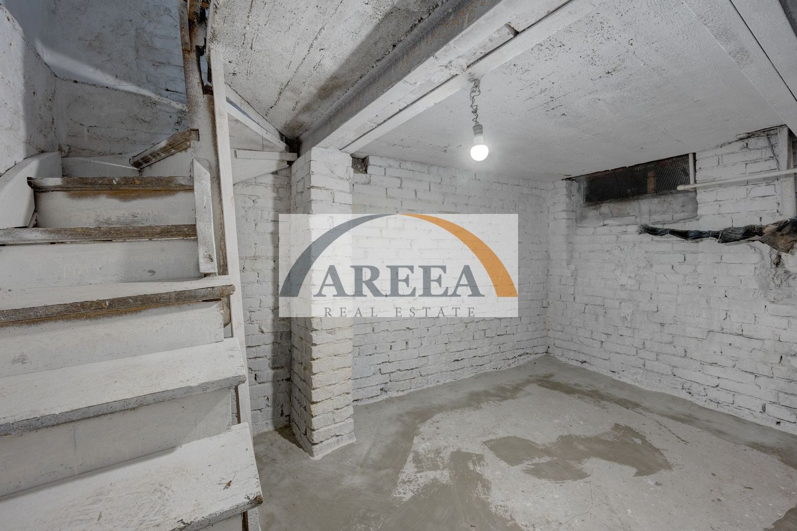 VILA RENOVATA SI ELEGANTA - 131 mp, 6 camere - Mitropolie / Unirii - Poză 27