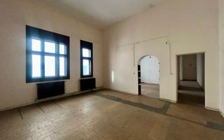 Spațiu comercial / birou ultracentral - Piața Ferdinand, Oradea - Poză 12