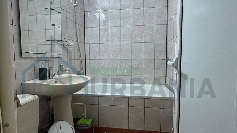 Apartament 3 camere de vânzare în Iași, zonă liniștită și accesibilă - Poză 7