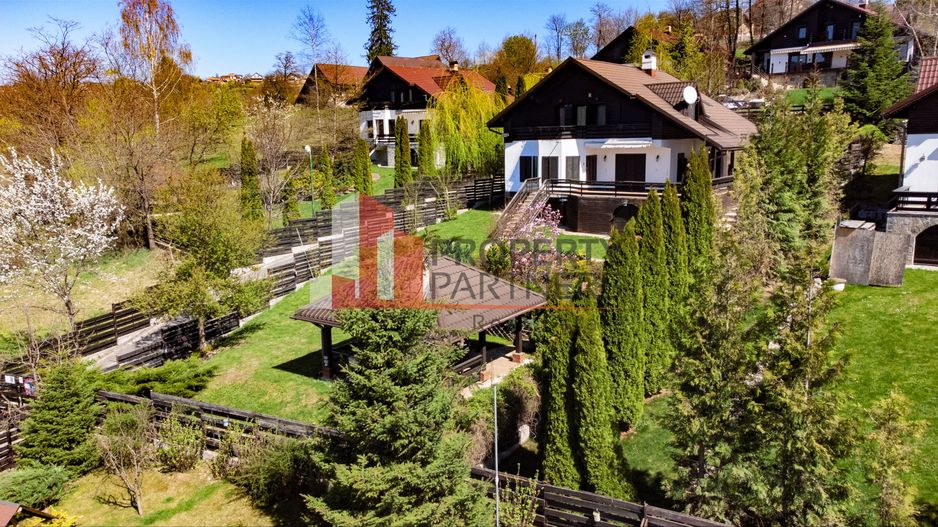 Vila de vacanță în Bran - Poză 1