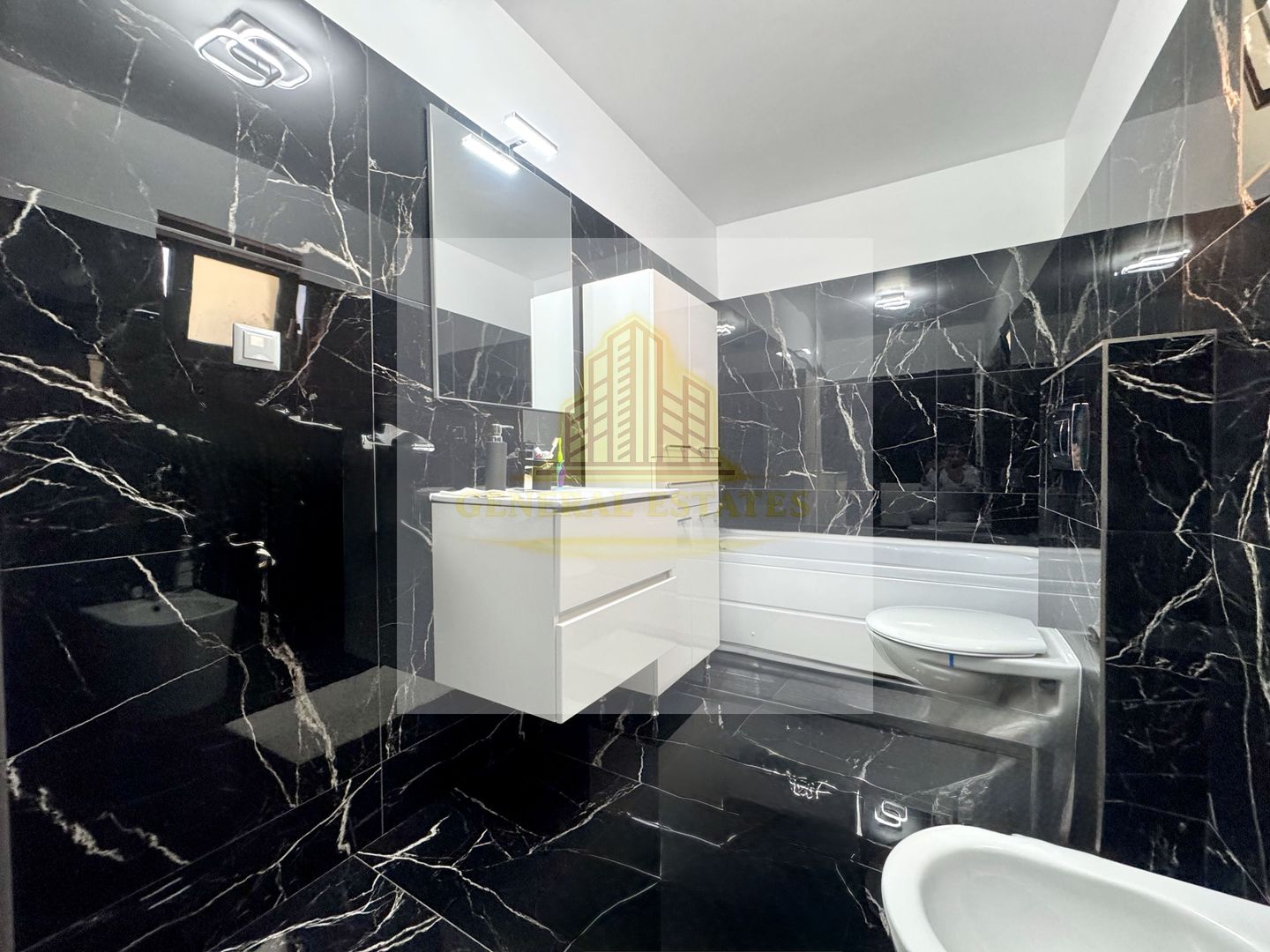 Vânzare Casă - P+ 1 - 116 m.p. - Mutare imediată în Lunca Cetățuii - Poză 15