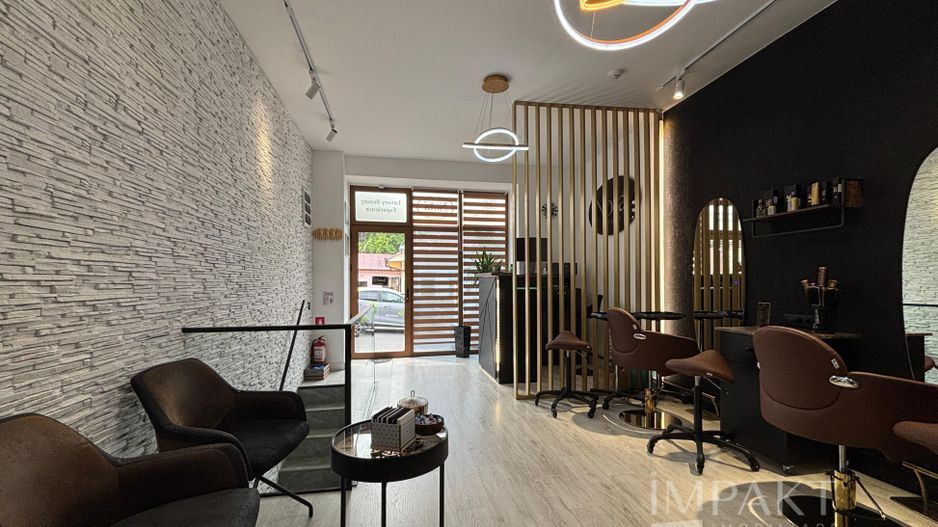 Spațiu comercial de vanzare – salon activ, randament imediat - Poză 2