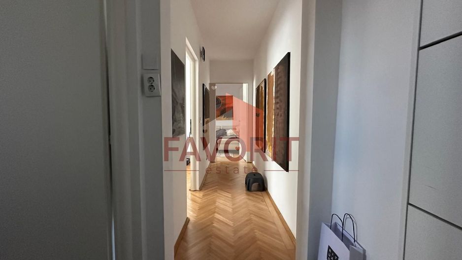 2 camere | etaj 2 | centrala proprie | renovat | mobilat si utilat | - Poză 7
