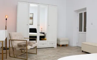 Apartament 4 camere de închiriat | Cisnădie, Central | Curte - Poză 19