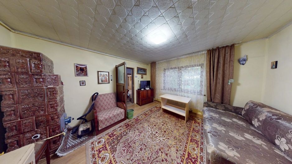 Casă de vânzare în Sânpetru Vechi - singur în curte, garaj, foișor - Poză 4