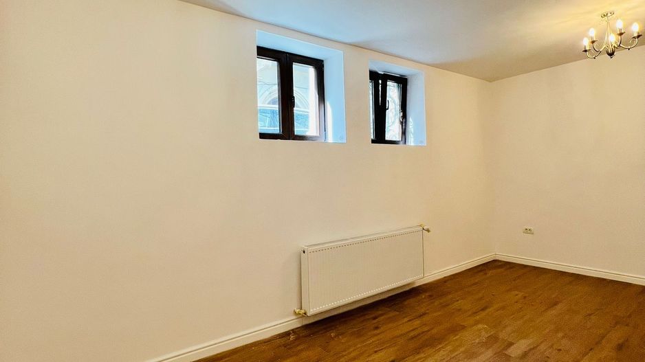 Birouri sau cabinete de Lux în Armenească - Poză 26