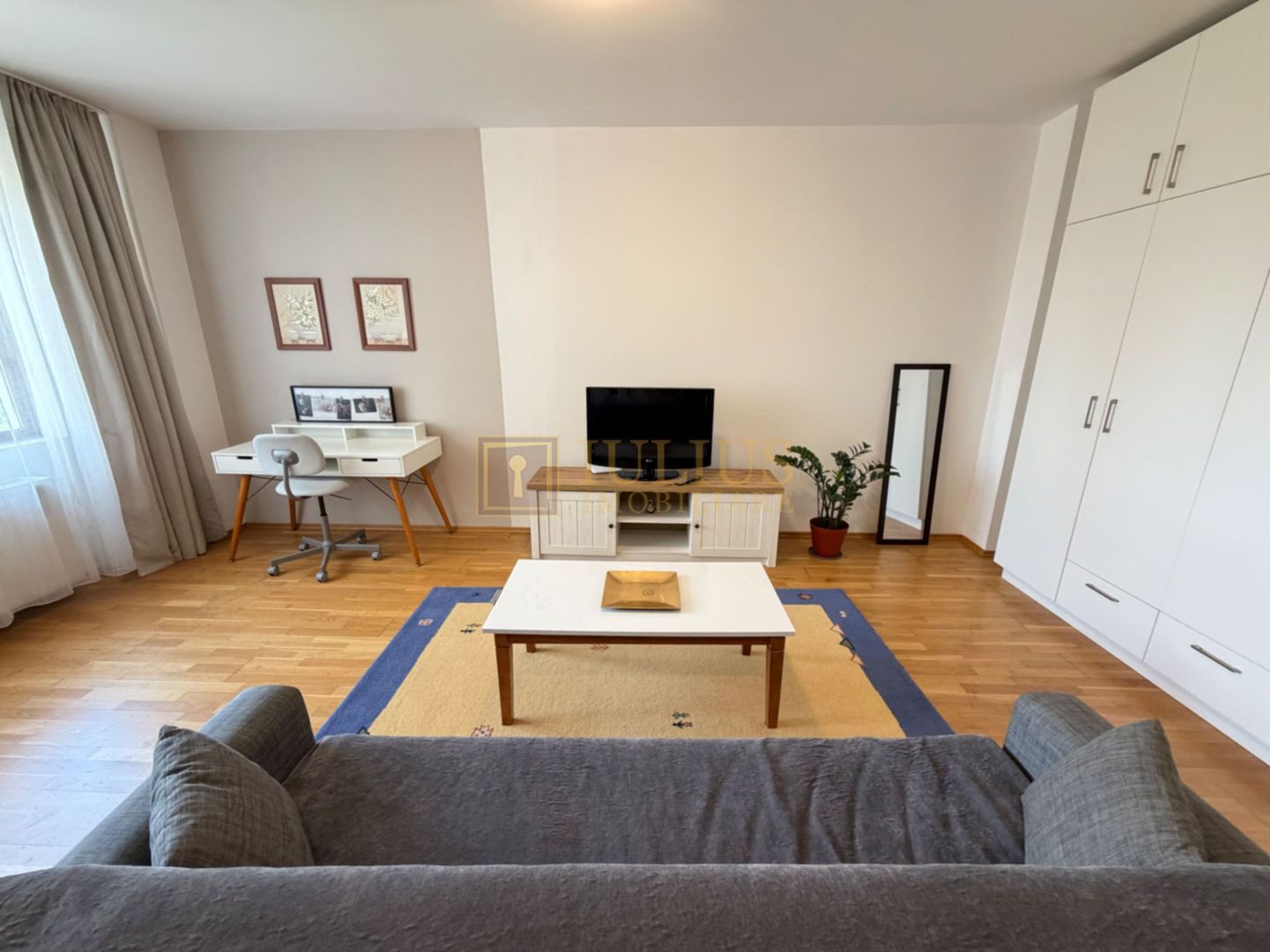 Toronto Residance, 1 camera, spatios, centrala proprie., aer conditionat, lift. - Poză 3