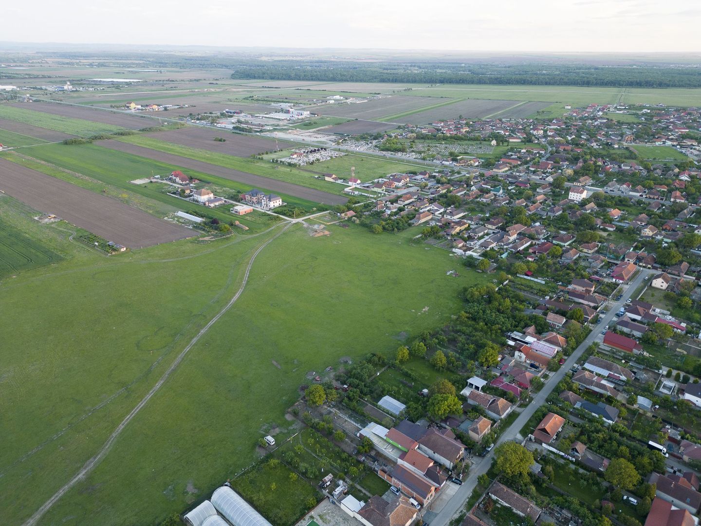 Teren intravilan 5,44 ha, Vladimirescu - Poză 1