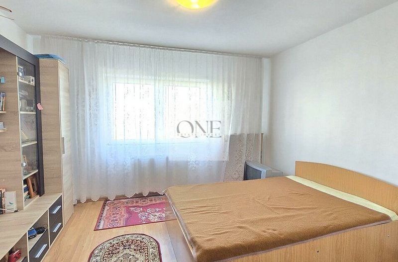 Apartament 3 Camere Suprafață Generoasă - Poză 9