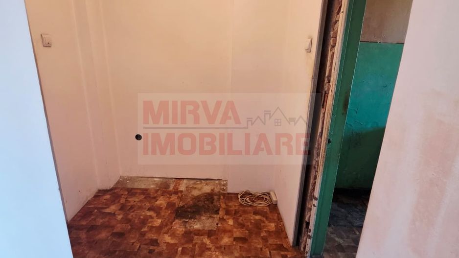 Apartament 2 camere de vanzare, Nord, bloc cu bulina - Poză 2