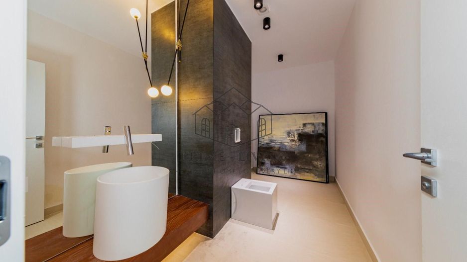 VILA CU 5 DORMITOARE + BIROU LA INCHIRIERE LANGA BRITISH SCHOOL - Poză 13