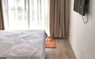 🏡 Închiriez Apartament cu 2 camere, Hils Titanium, parcare subterană - Poză 2