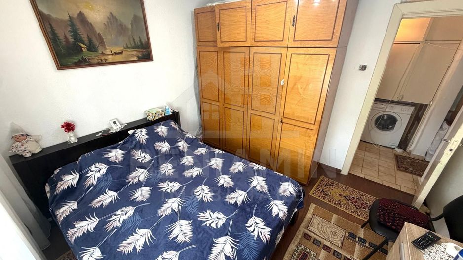 2 decomandate -  etaj 2  - 1983 - 53mp - Brazda lui Novac - Consul - Poză 3