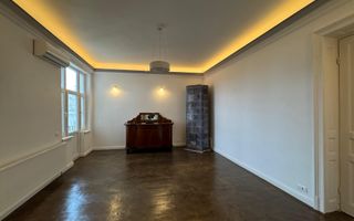 Etaj intreg, 5 camere in VILA INTERBELICA 180 mp, renovat - Poză 4