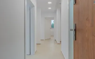 Clinica medicala-9 cabinete- URBAN PLAZA - bloc 15 parter! - Poză 39