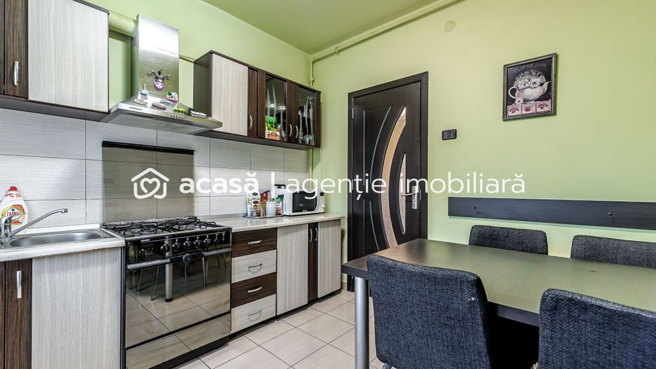 VANDUT! Apartament spațios, 2 camere decomandat, Podgoria Arad - Poză 4