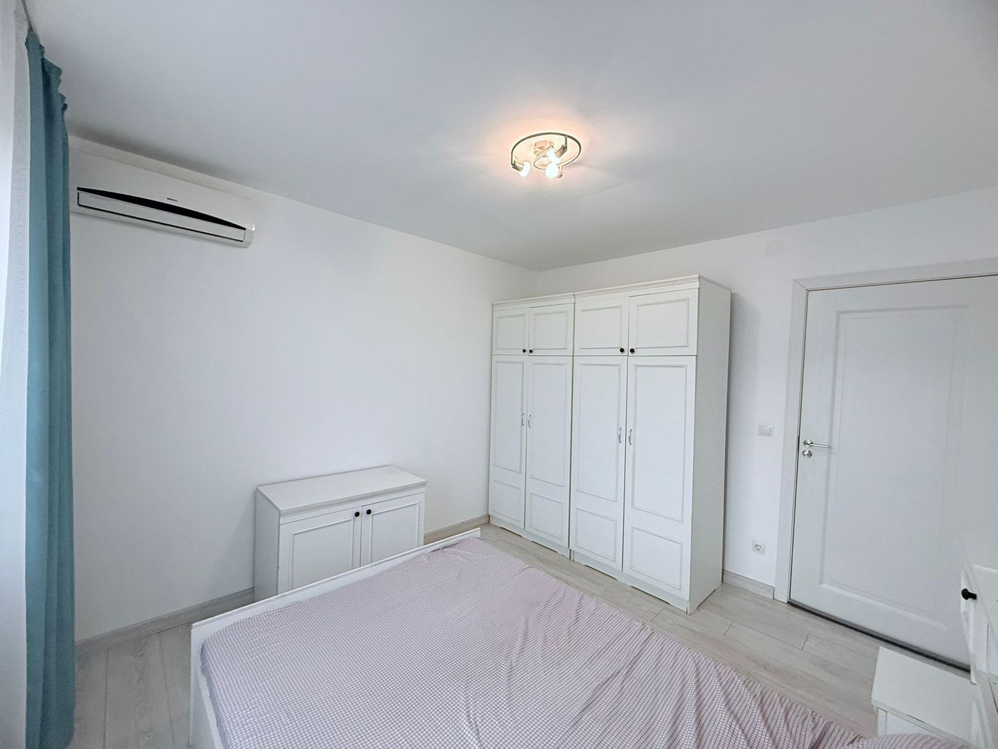 APARTAMENT 3 CAMERE & 2 BAI DECOMANDAT RENOVAT COMPLET CRANGASI BLOC 1985 - Poză 5