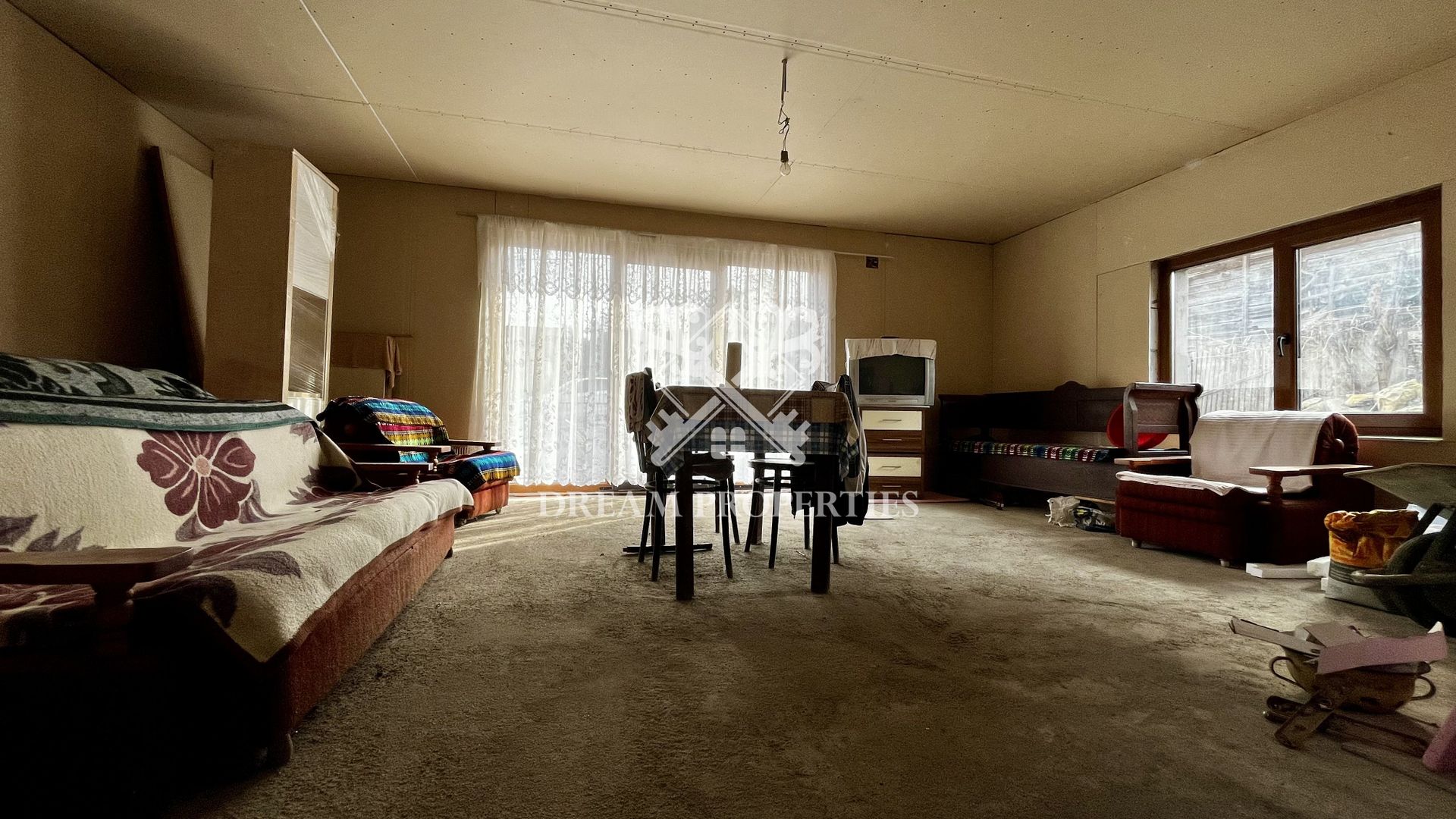 Casa individuala 6 camere, teren 700 mp, zona Dezmir - Poză 3