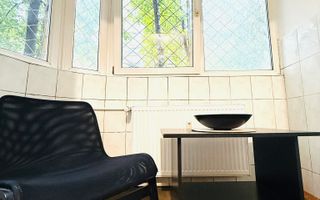Apartament cu 3 camere in zona Crangasi - Poză 5