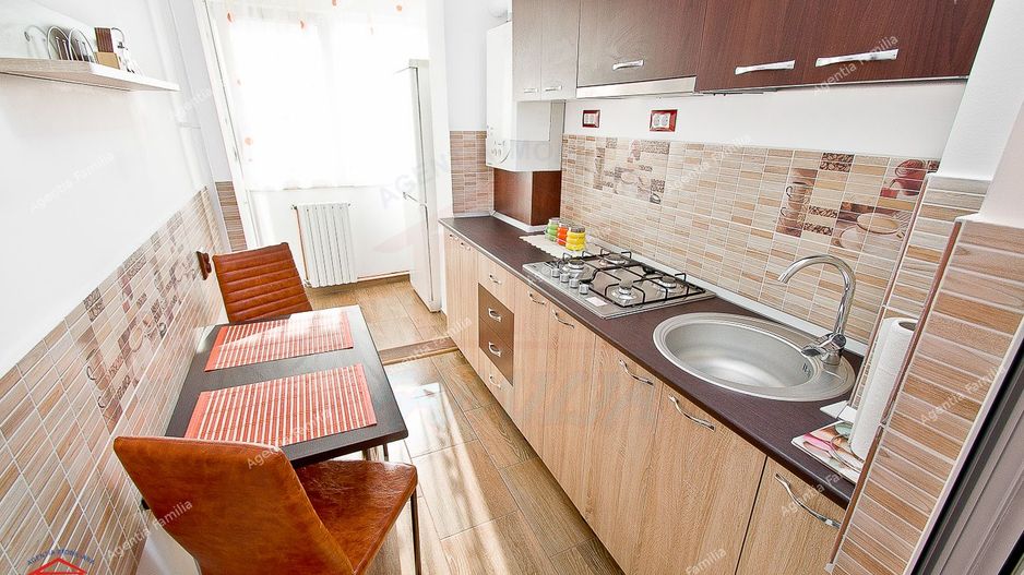 Apartament 1 cameră de închiriat, Centru - Poză 4