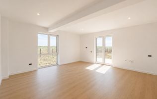 COMISION 0! Duplex finalizat. 5 camere, 3 bai. Panouri fotovoltaice.