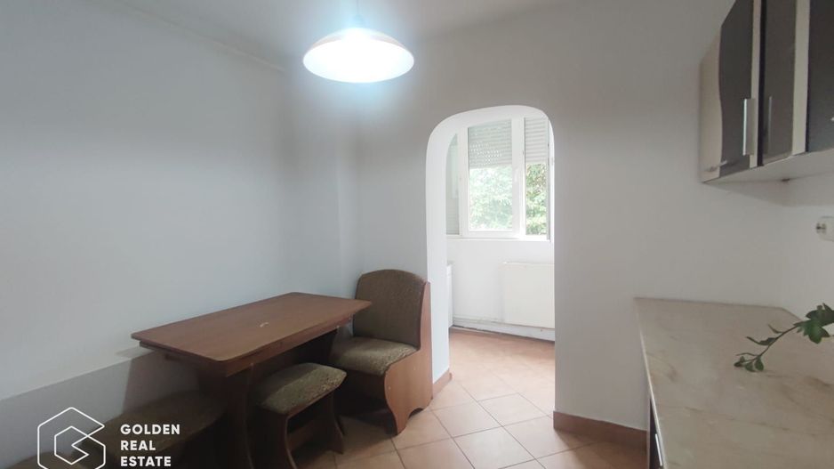 Apartament 2 camere, centrala proprie, etaj 1, zona Podgoria - Poză 4