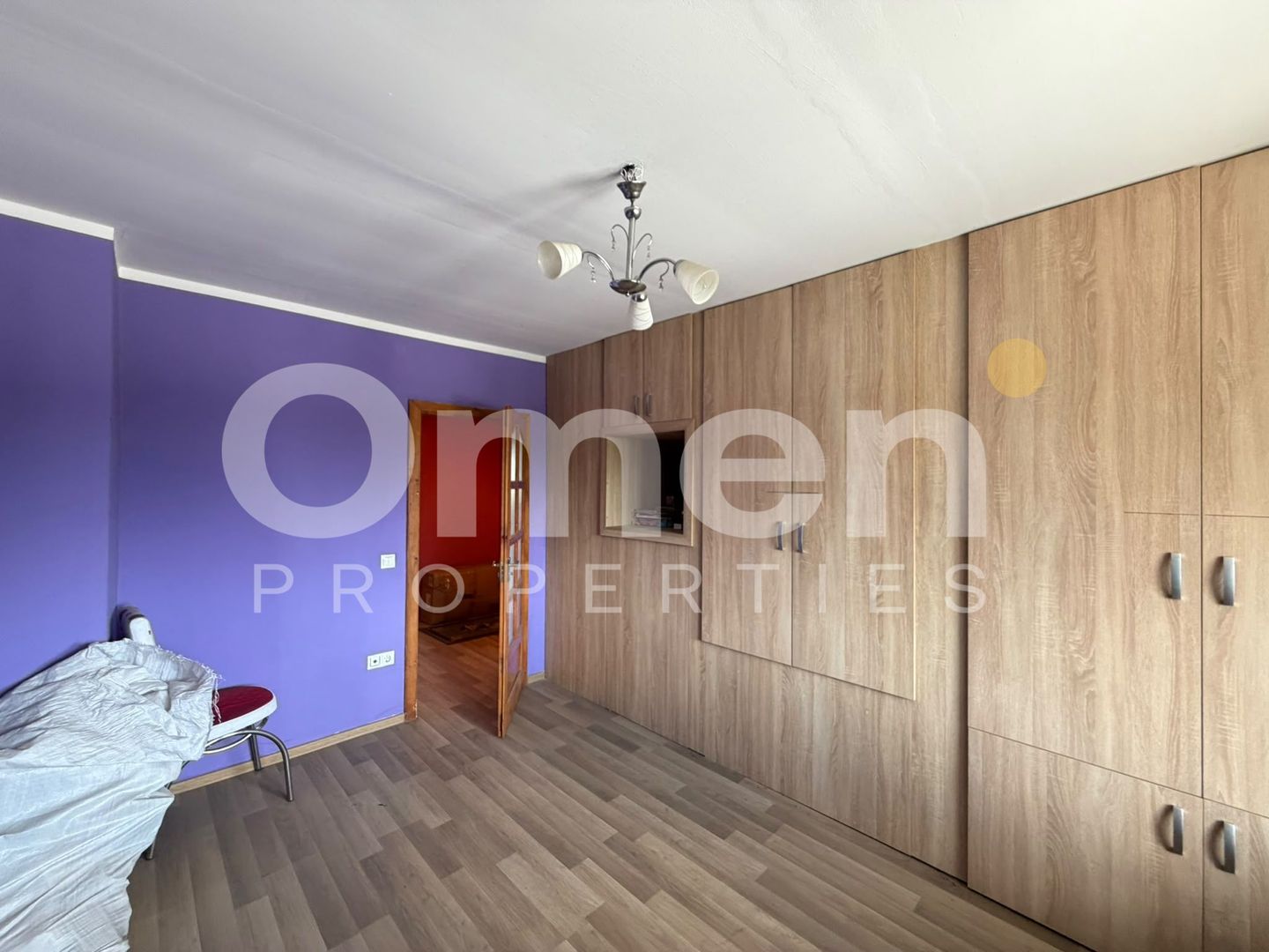 Apartament cu 3 camere | pe 2 niveluri | cu garaj | zona centrala | sat Arinis - Poză 6