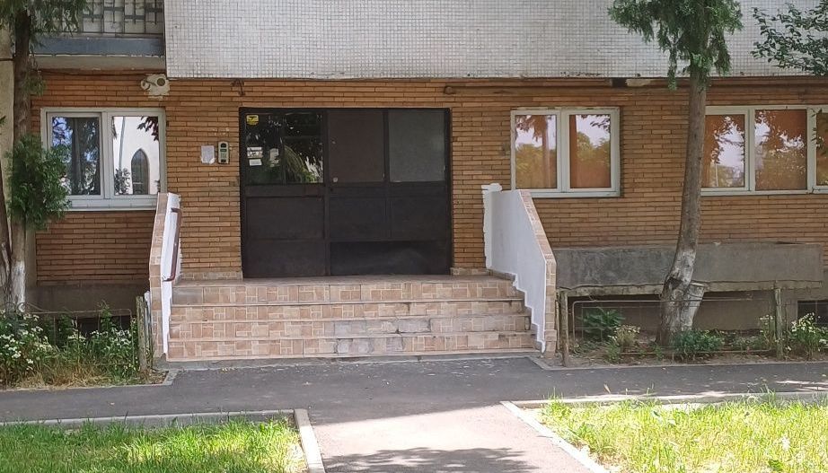 Vând apartament 2 camere  pe str.Prahovei bl.42. - Poză 5