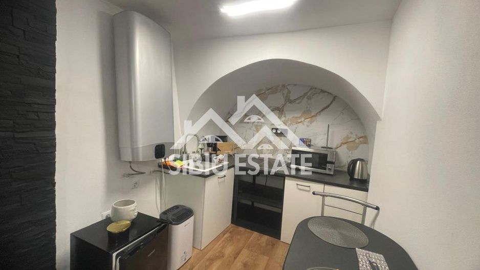 Garsonieră modernă, de vanzare, ultracentral–ideală pentru locuit sau investitie - Poză 4