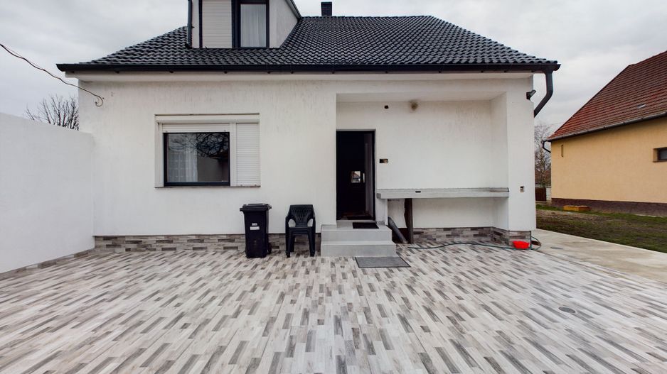 Casă nouă cu teren generos la graniță - Poză 2