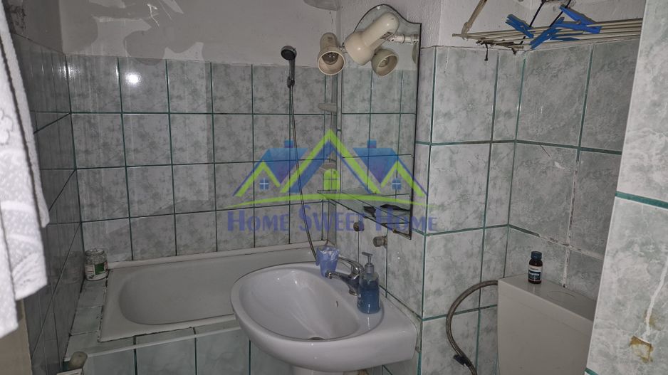 Inchiriez Ap. 2 cam.,semidec, etaj 4 acoperit,C.T, necesita investitii - Poză 7