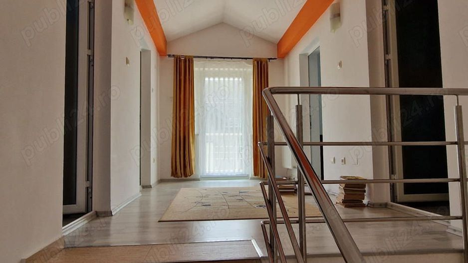 Persoana fizica vand vila zona Bucium - Poză 4