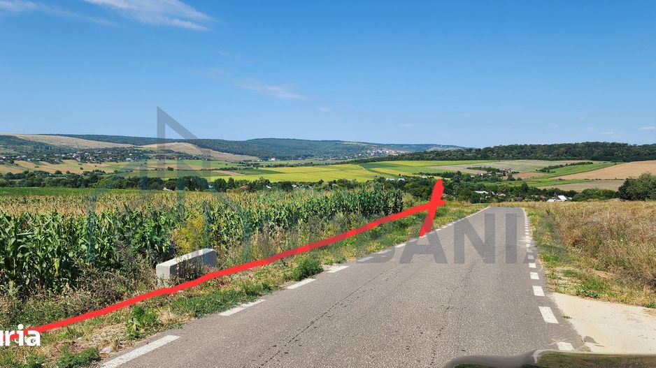 Teren 21.000 mp cu acces la asfalt și vedere panoramică, Scânteia - Poză 2