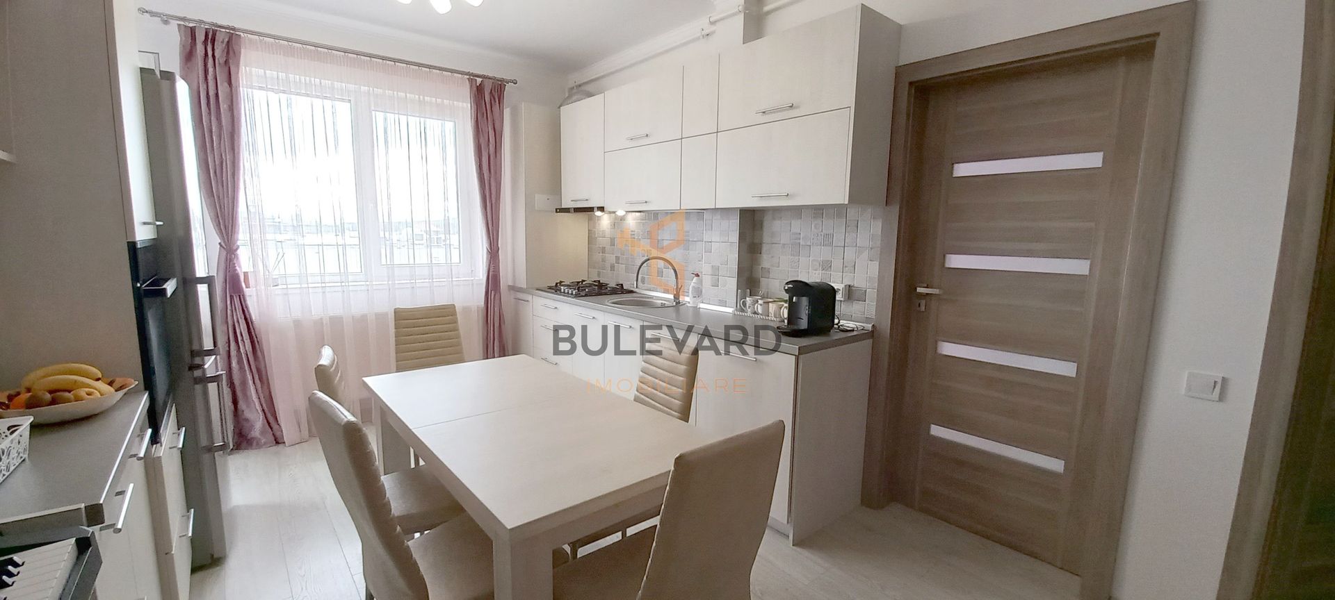 Apartament cu 3 camere+parcare, zona Vivo! - Poză 1