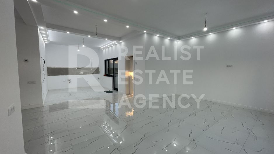 Vânzare, casă, 4 camere, 100 mp utili, teren 630 mp + garaj - Poză 2