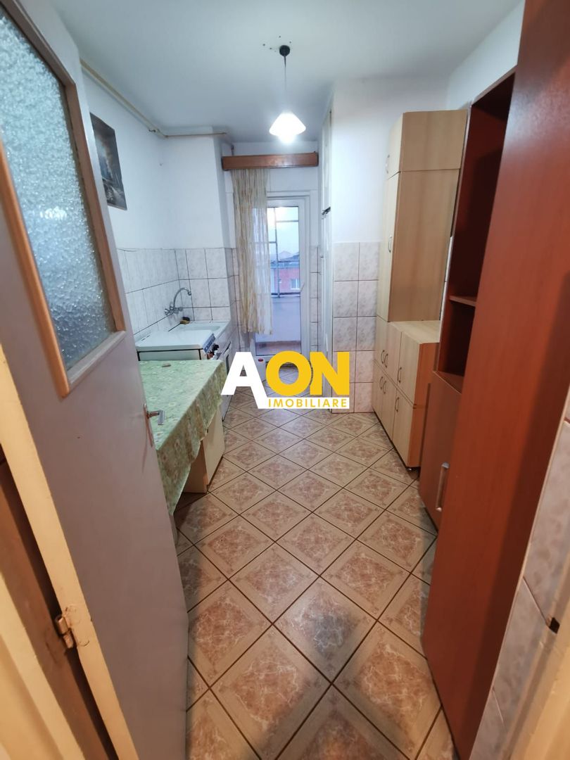 Apartament cu 3 Camere, Etaj Intermediar, Zona Parc Cetate - Poză 7