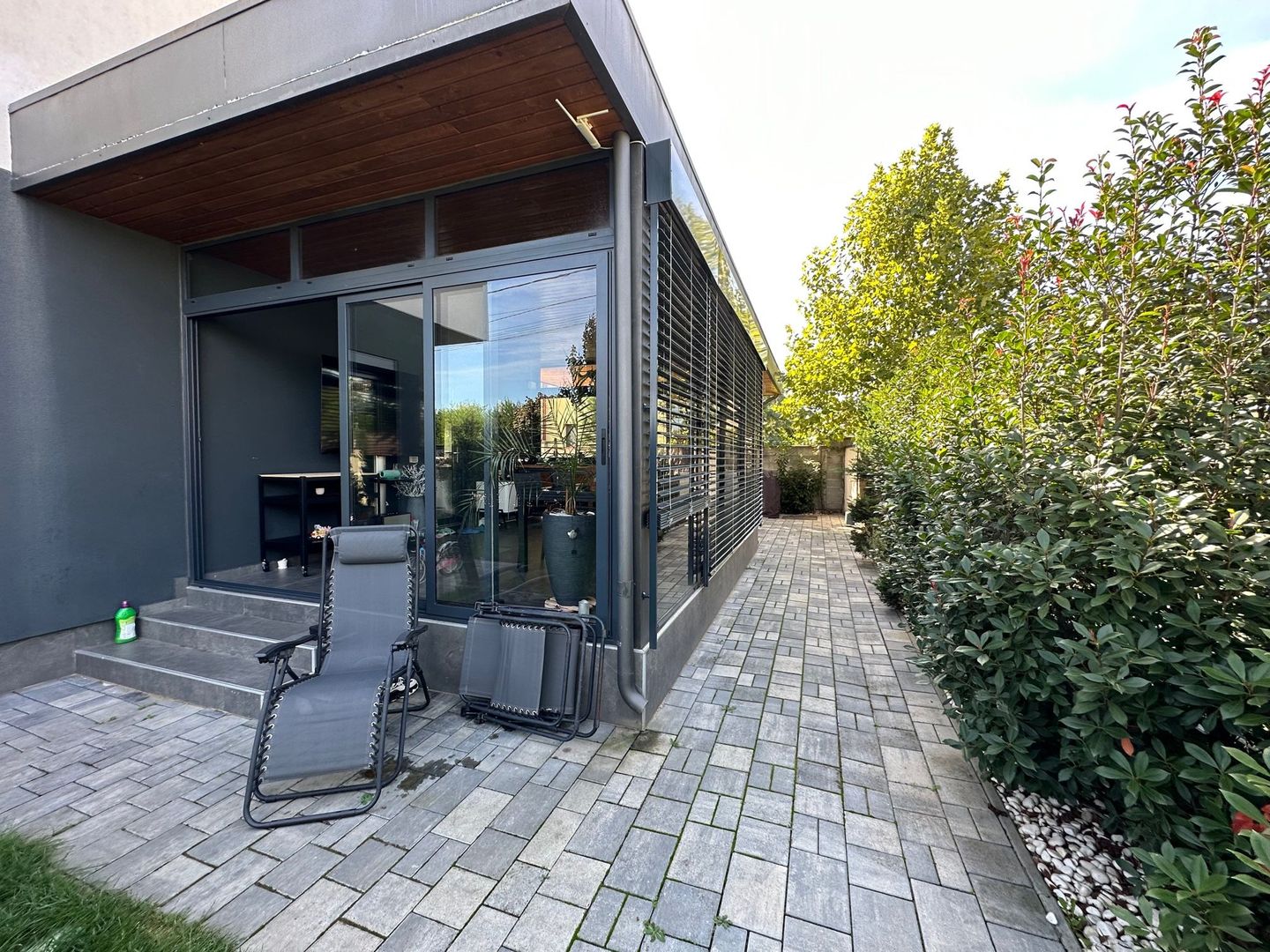 Casa moderna în Dumbravita - Ikea cu garaj - Poză 12