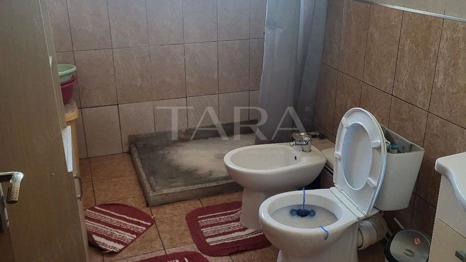Apartament cu 3 camere, dispus pe 2 niveluri, Florești, zona Eroilor. - Poză 4