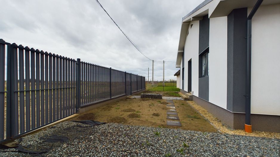 Casă individuală în Pădureni - Poză 28