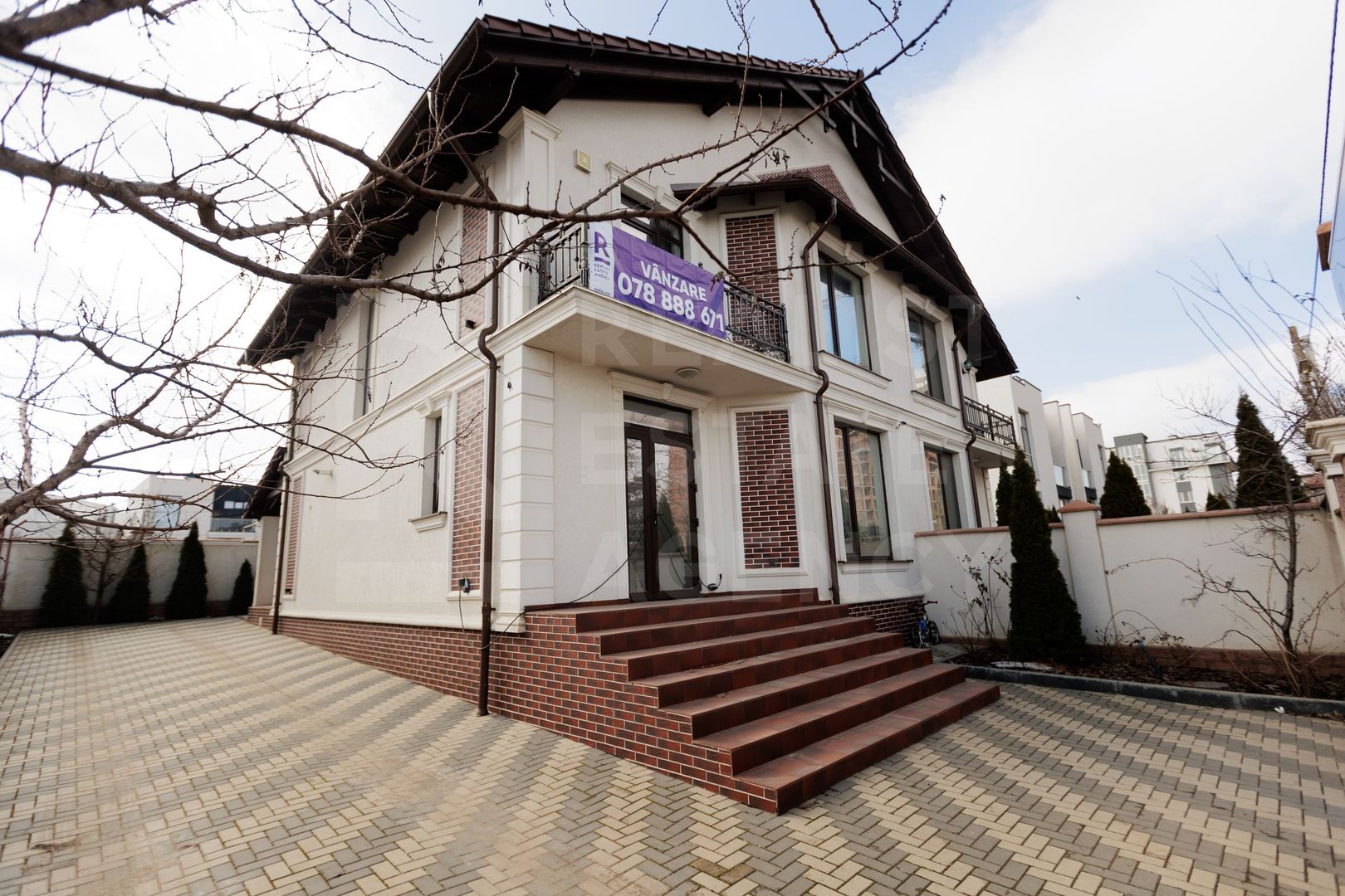 Vânzare, casă, 4 camere, str. Nicolae Dimo, or. Durlești - Poză 1