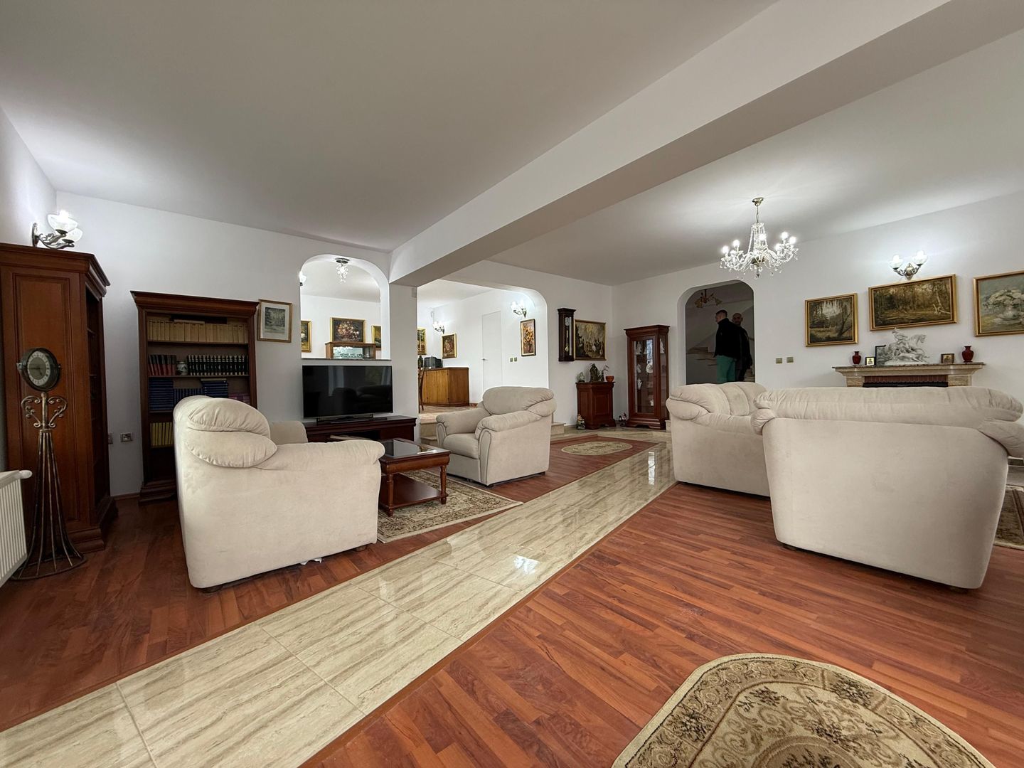Vila Voluntari I 1100 MP Teren I 8 camere - Poză 3