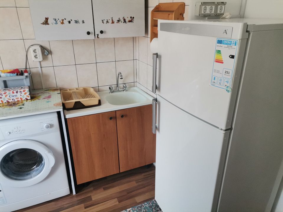 Inchiriere garsoniera decomandata, Frati Golesti, zona Mc Donalds - Poză 2